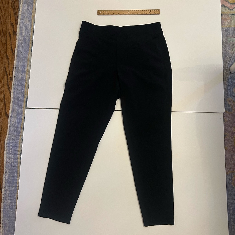 Athleta Brooklyn Ankle Pant Size 6 Black.